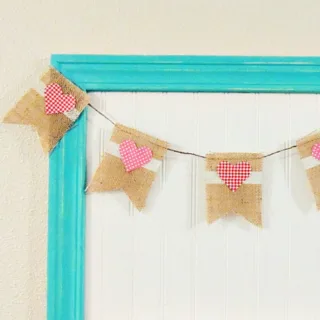 burlap valentine banner on blue frame