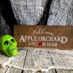 how to make a halloween wood sign