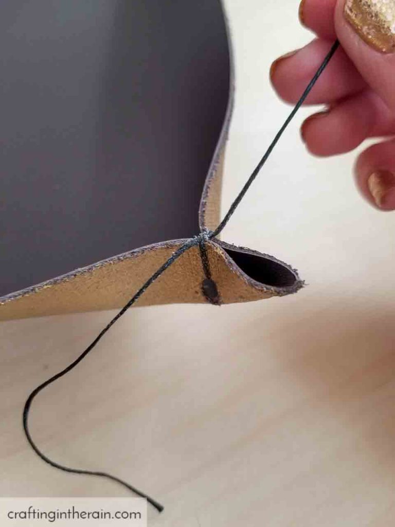 hur man gör en läderbricka