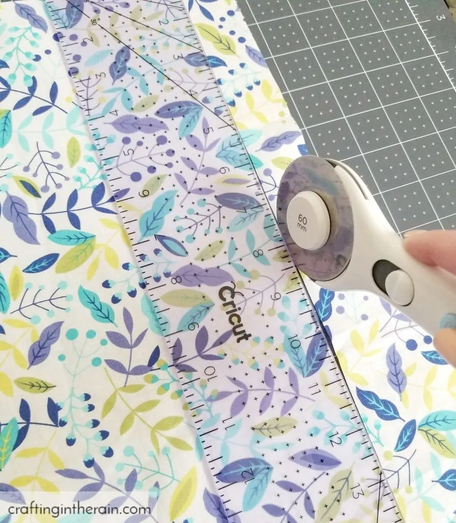 Cut fabric with Cricut rotary cutter