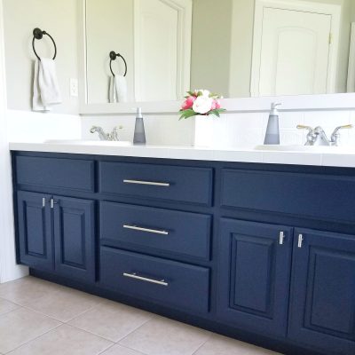 Rust-Oleum Cabinet Transformation Bathroom
