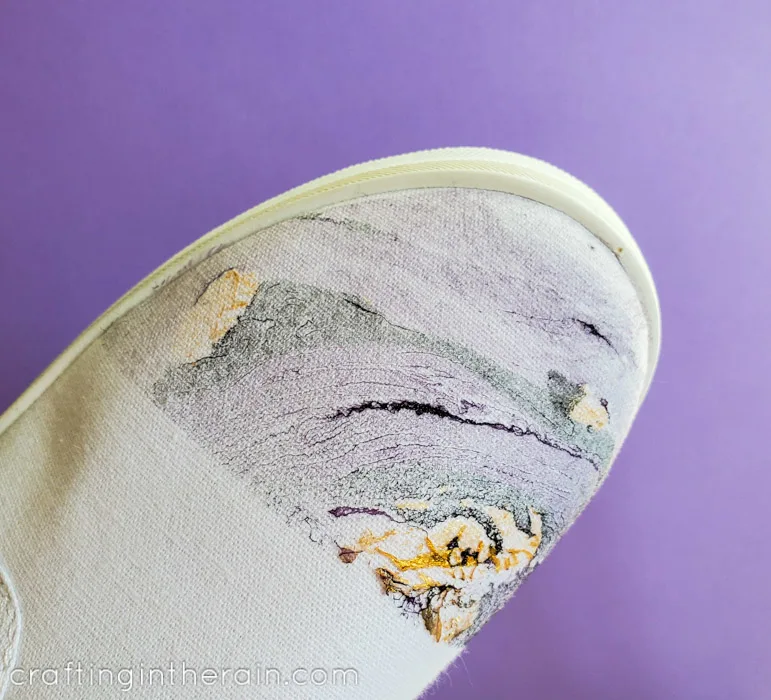 Awesome Painting Shoes Canvas Tutorial: Easy, Cheap, and Quick