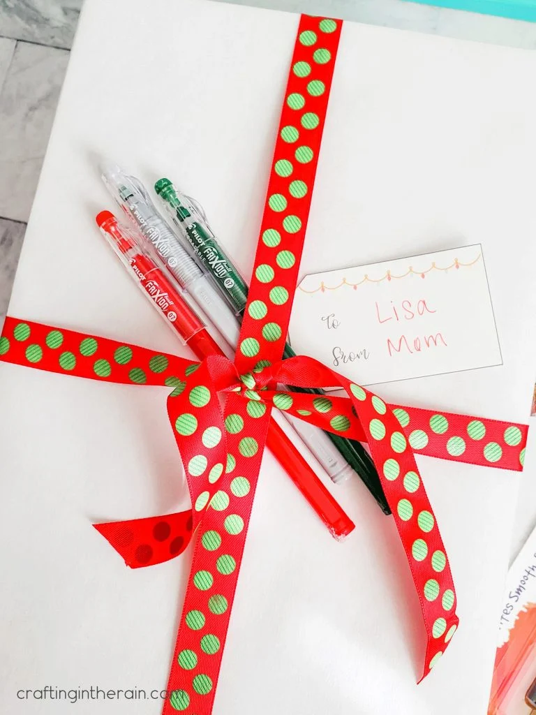 DIY Holiday Gift Toppers with Cricut - Crafting in the Rain