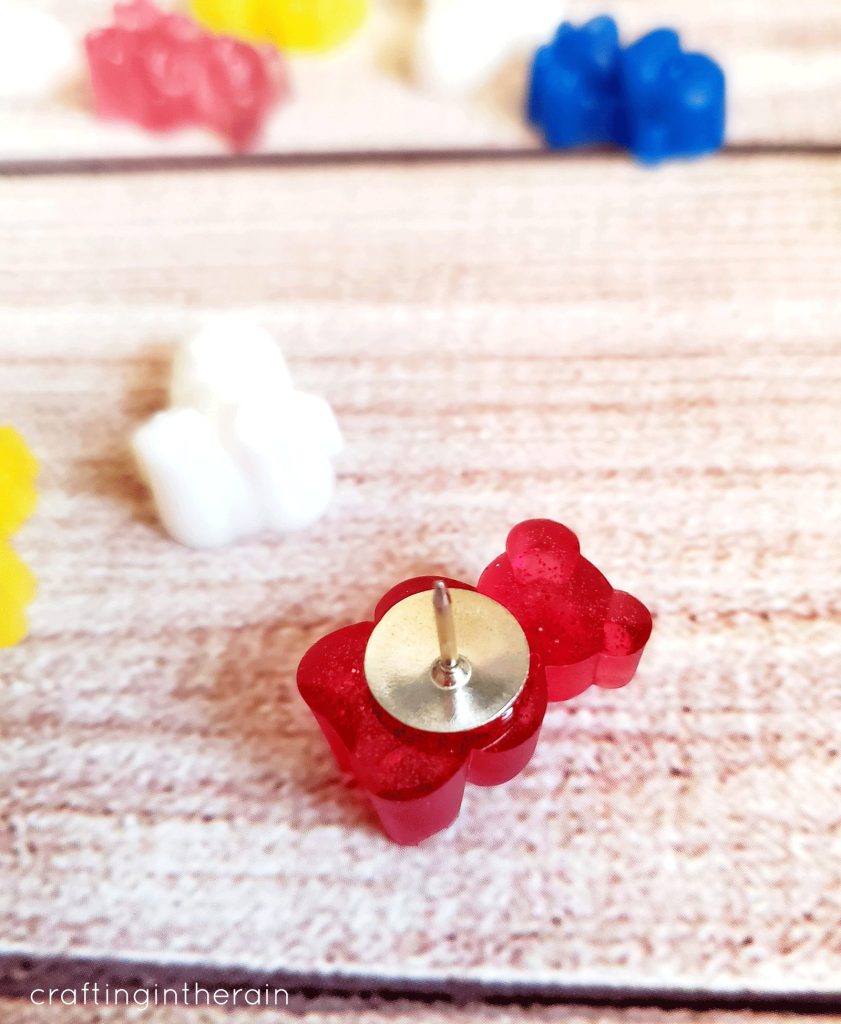 resin bear thumb tack