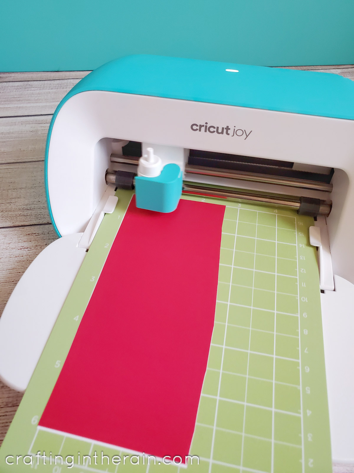 Use Cricut Joy to Make Gifts Crafting in the Rain