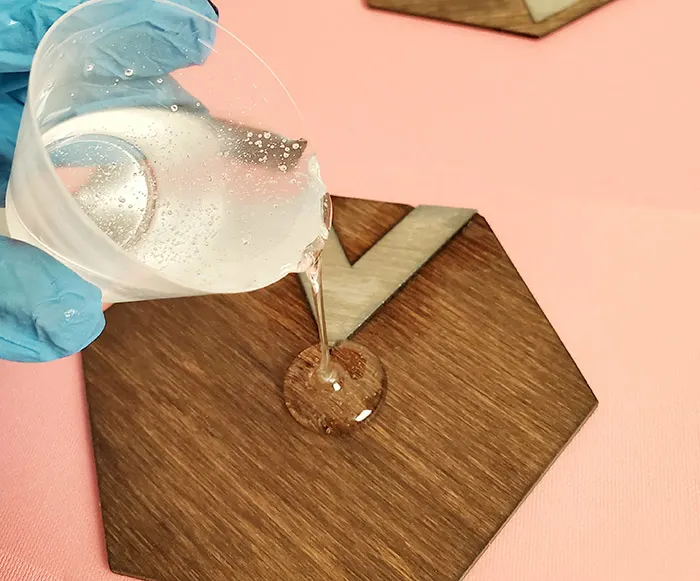 pour resin on coaster