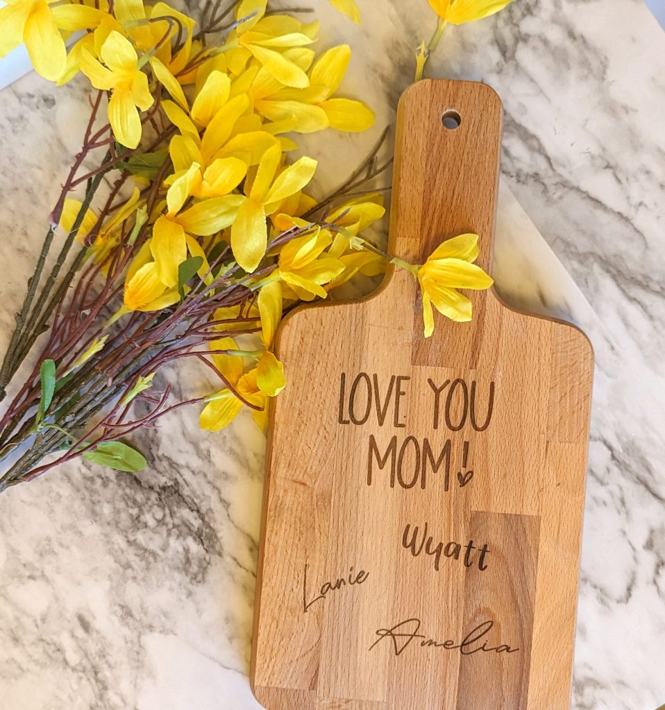 engrave signatures cutting board