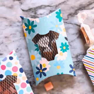 pillow box svg