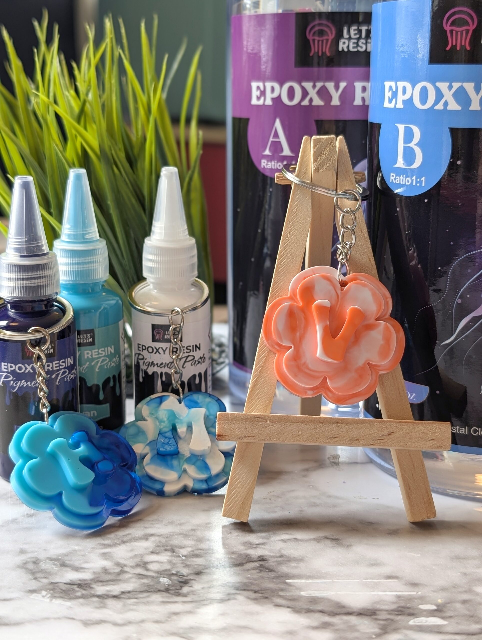 How to make resin keychain