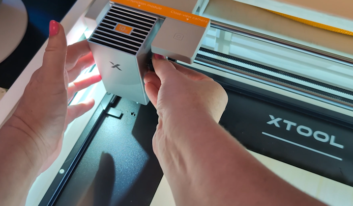 attach laser in m2